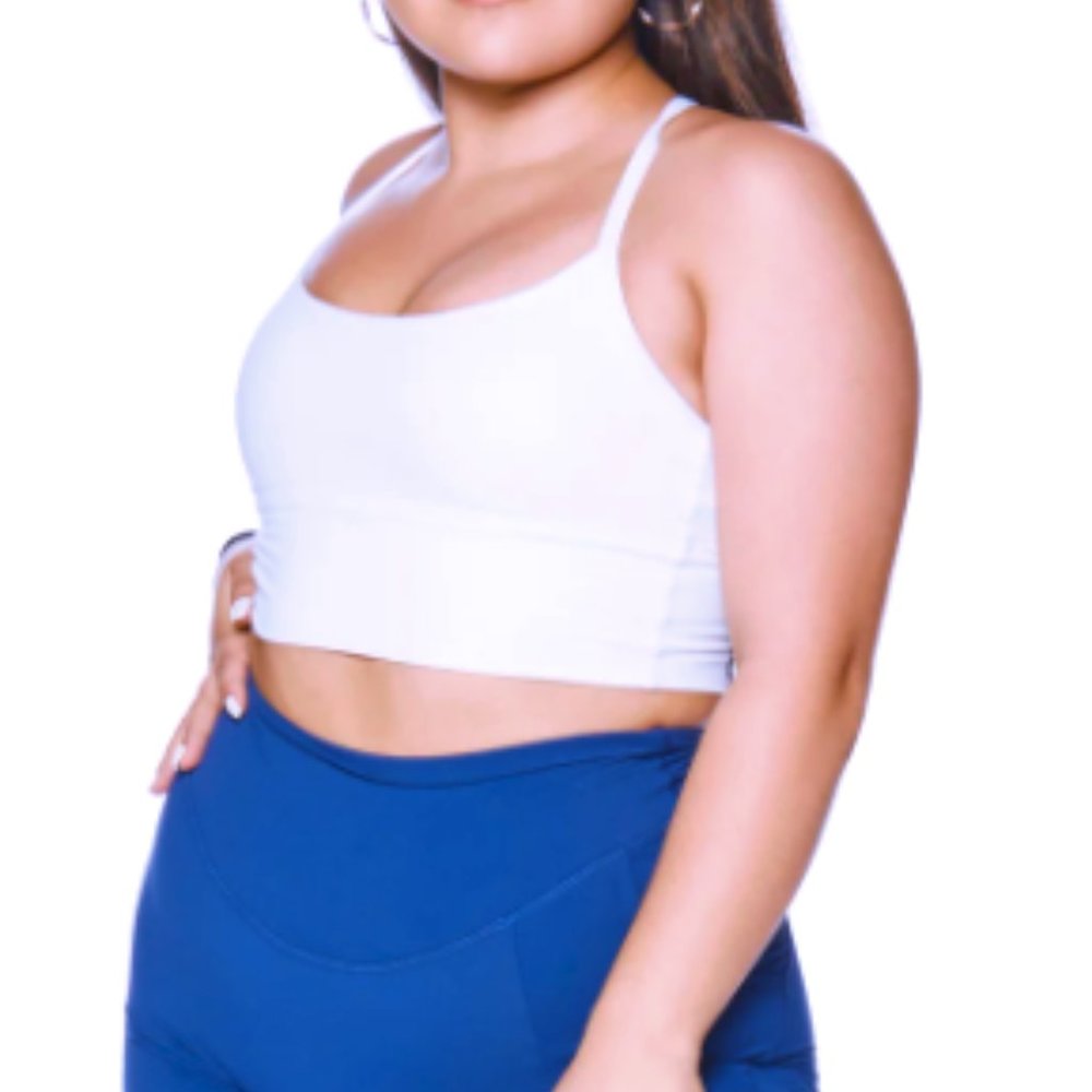 ILUS white sports bra in XXL